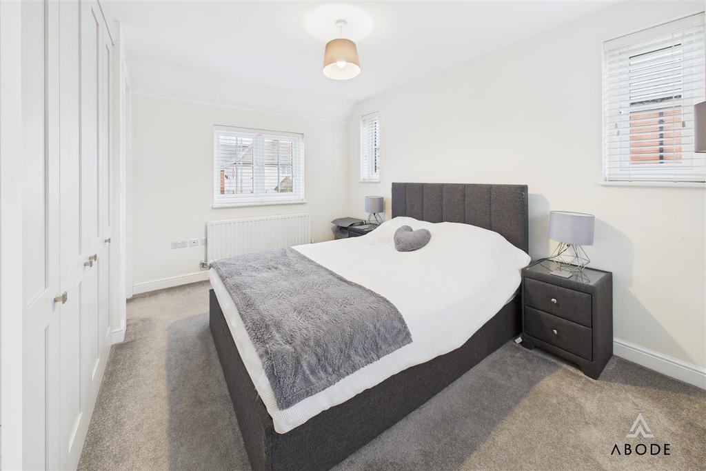 CAM04913 G0-PR0137-STILL013.jpg