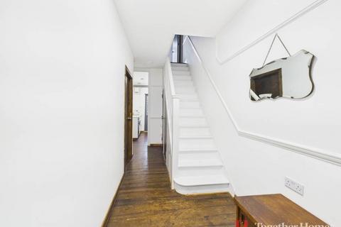 3 bedroom house for sale, Strathmore Gardens, Hornchurch
