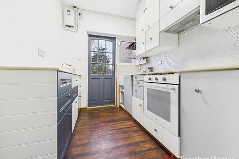 3 bedroom house for sale, Strathmore Gardens, Hornchurch