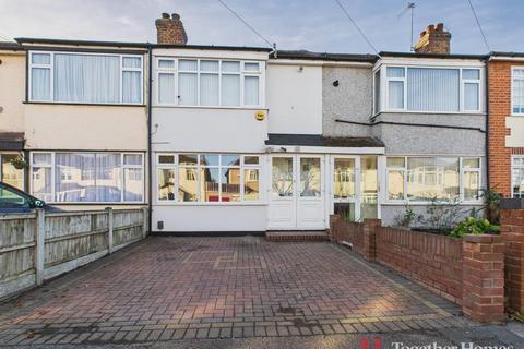 2 bedroom house for sale, Acacia Avenue, Hornchurch