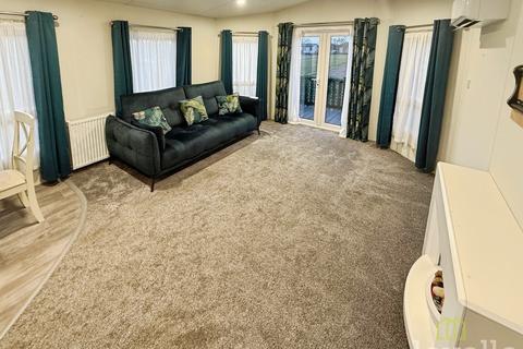 undefined, Four Seasons Country Park, Newark NG23