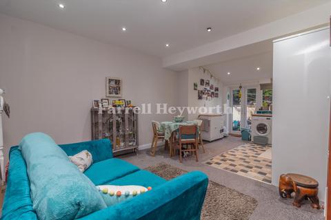 2 bedroom house for sale, Airedale Avenue, Blackpool FY3