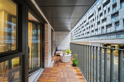 undefined, Windsor Square, London, SE18