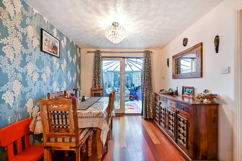 undefined, Southwold Spur, Langley, Slough, SL3
