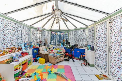 4 bedroom detached house for sale, Southwold Spur, Langley, Slough, SL3