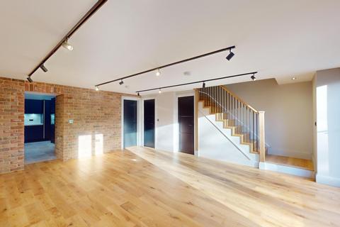 3 bedroom barn conversion for sale, Sambrook, Newport