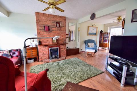 3 bedroom semi-detached house for sale, Carlton Crescent, Chatham, ME5