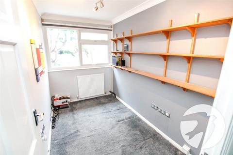 undefined, Court Road, London, SE9