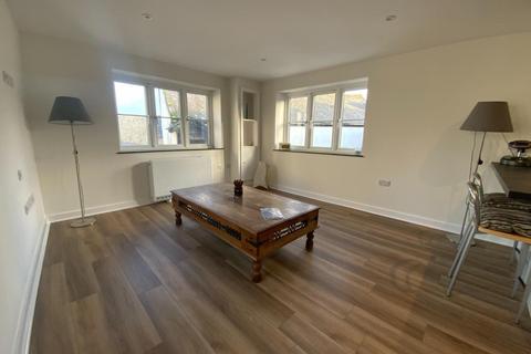 2 bedroom maisonette to rent, The Shambles, Cornmarket Street, Torrington