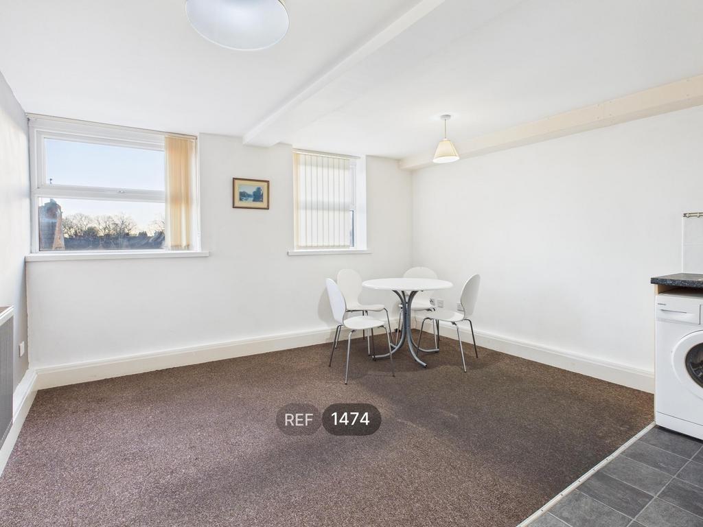 Kitchen/Living area
