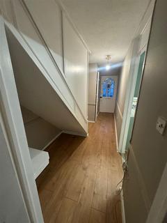 undefined, Baxter Road, London