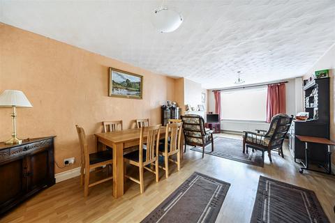 3 bedroom semi-detached house for sale, Woodland Drive, Bromham
