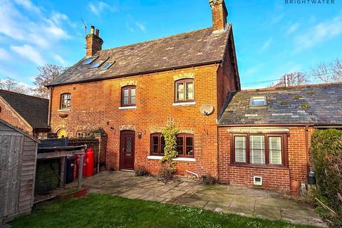 2 bedroom cottage to rent, Sopley, Christchurch, BH23