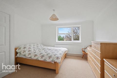 4 bedroom detached house for sale, The Boreen, Headley Down