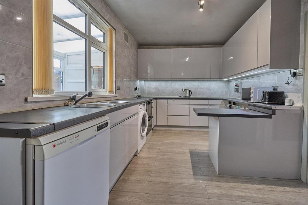 Refitted Dining Kitchen to Rear