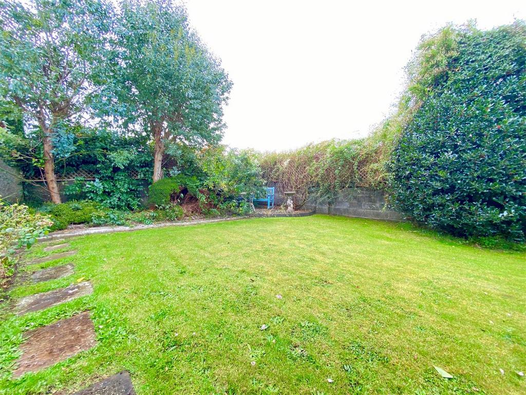 28 orchard rear garden.jpg