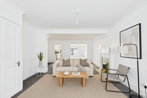 5 bedroom end of terrace house for sale, Beverley Road, Ruislip, HA4