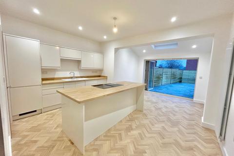 2 bedroom terraced house for sale, Bolton Road, Atherton, Manchester