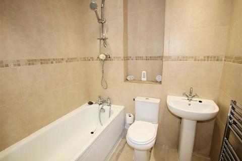 undefined, Gilderdale, Luton
