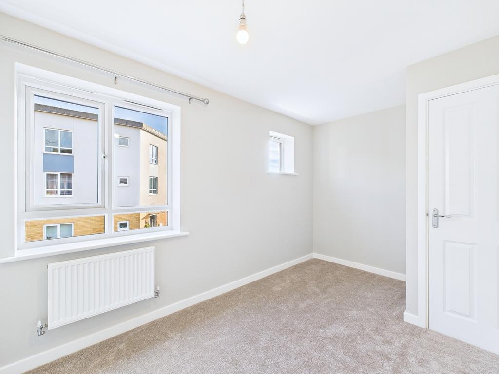 Cam01909 g0 pr0448 still014