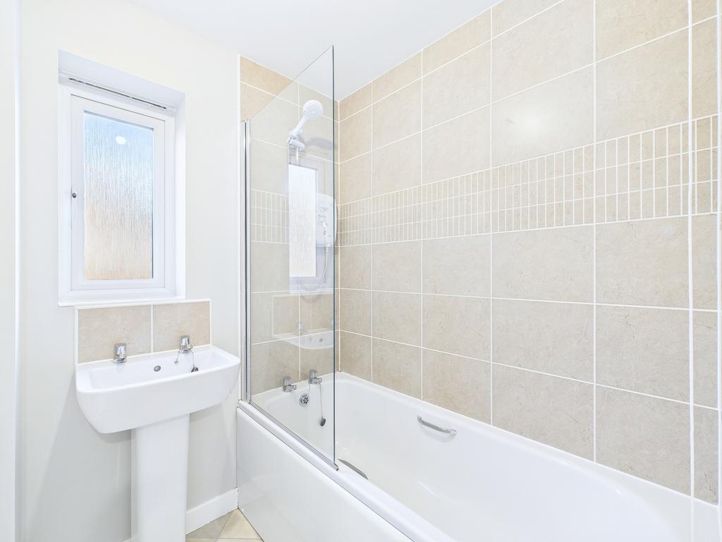 Cam01909 g0 pr0448 still011