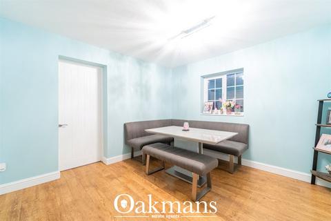 3 bedroom semi-detached house for sale, Woburn Close, Worcestershire B61