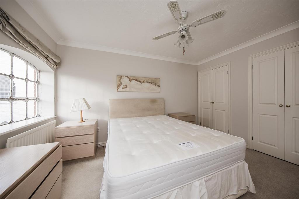 Main bedroom