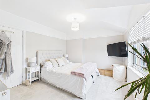 undefined, Coniston Road, Gloucester, Gloucestershire, GL2
