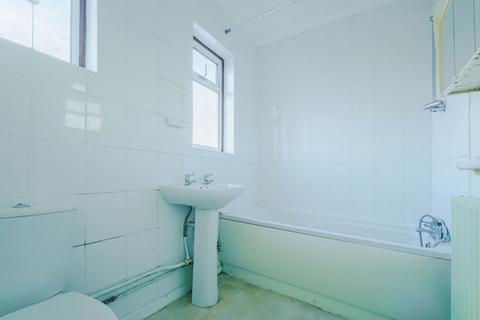 undefined, Churchward Avenue,Swindon,SN2 1NW