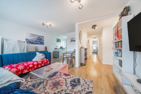 undefined, Peartree Avenue, London, SW17