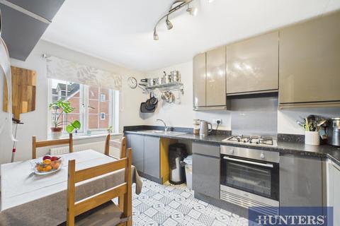 3 bedroom end of terrace house for sale, St. Georges Croft, Bridlington