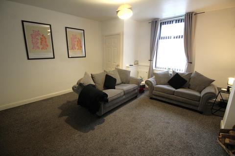2 bedroom terraced house to rent, Moorcroft Street, Oldham, OL8