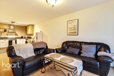 2 bedroom apartment for sale, Elmwood Lane, LEEDS