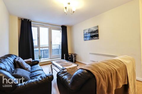 2 bedroom apartment for sale, Elmwood Lane, LEEDS