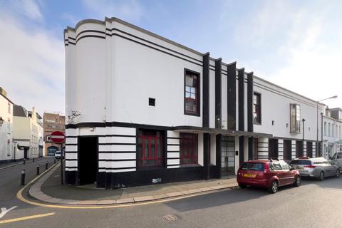 23 bedroom house for sale, The Tipsy Toad Town House, St Helier
