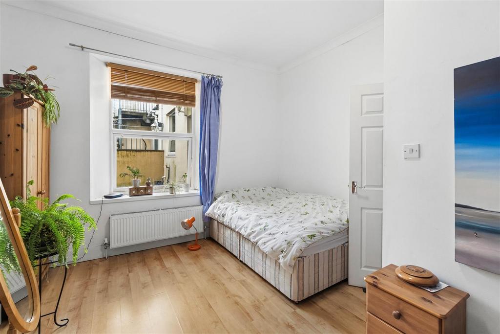 Bedroom.jpg