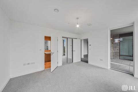 undefined, New Kent Road  London SE17