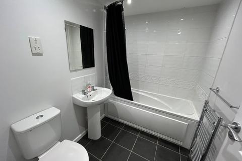 2 bedroom flat to rent, Undercliffe Road, Bradford, West Yorkshire, BD2