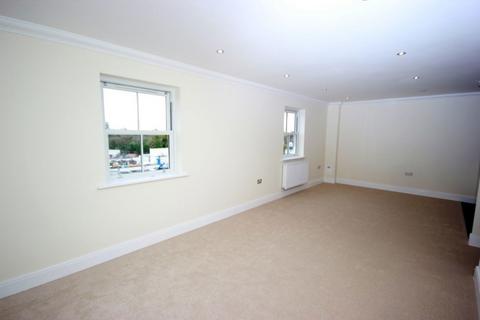 2 bedroom apartment to rent, Riverside, Boston