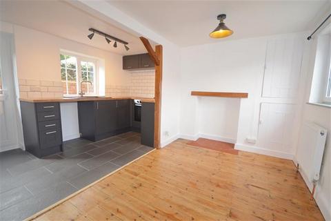 2 bedroom terraced house to rent, North Street, Storrington, Pulborough, RH20