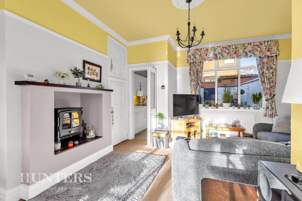 Living Room & Dining Area