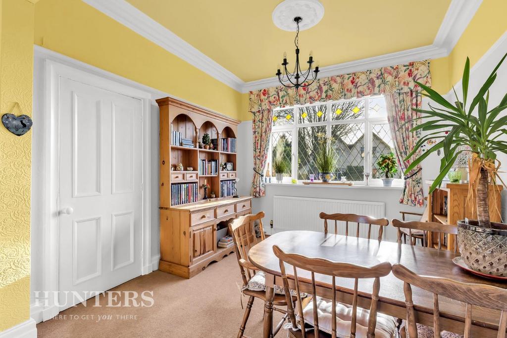 Living Room & Dining Area