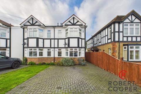 3 bedroom semi-detached house for sale, Hawthorne Avenue, Ruislip, HA4
