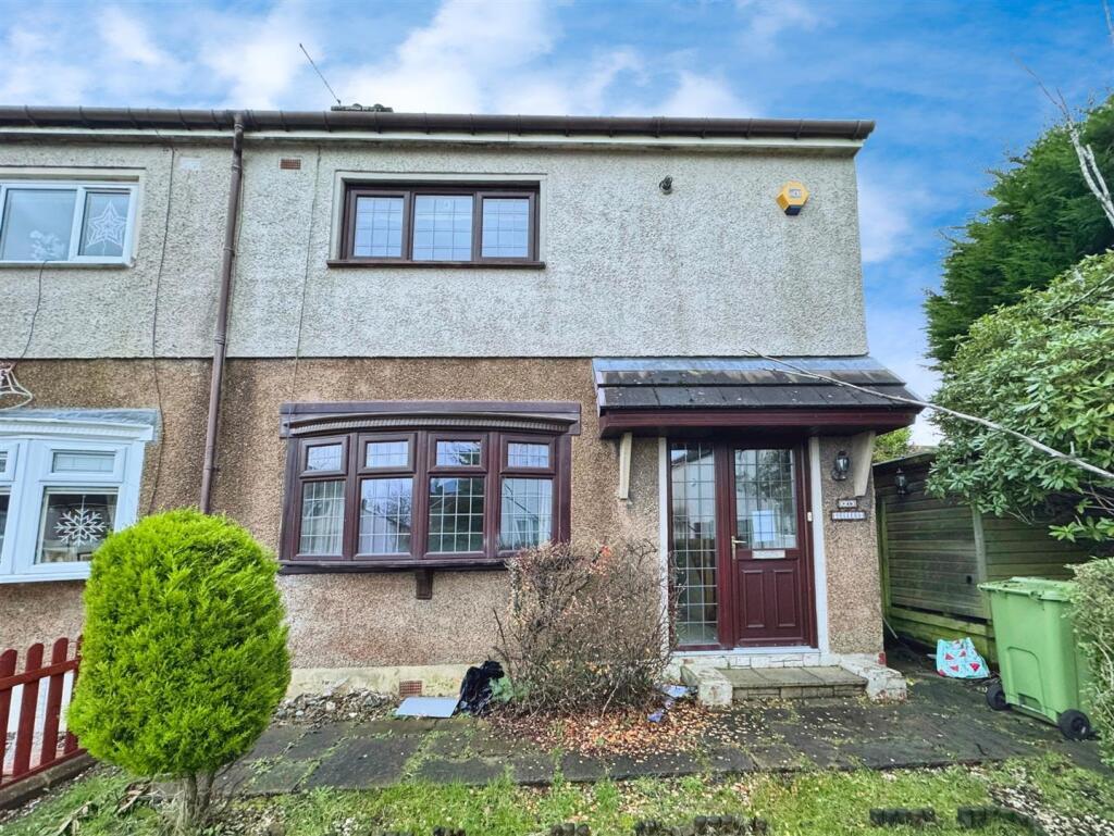 2 bed end terrace for sale Moraine Circus, Glasgo