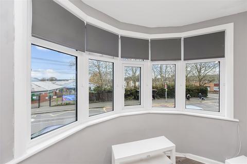 1 bedroom flat to rent, Higham Hill Road, Walthamstow, E17