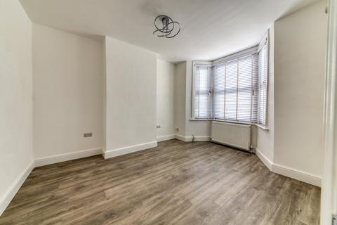 undefined, Livingstone Road, Thornton Heath, CR7