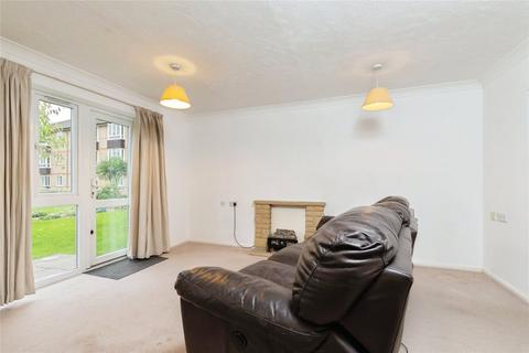 undefined, Oak Lodge (Sutton), Sutton SM1