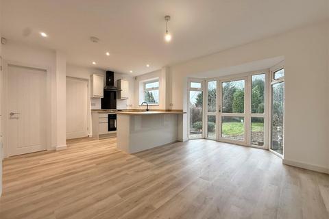 3 bedroom semi-detached house for sale, Roundhills Road, Halesowen