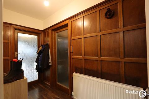 1 bedroom flat to rent, 143 Chase Side, London, N14