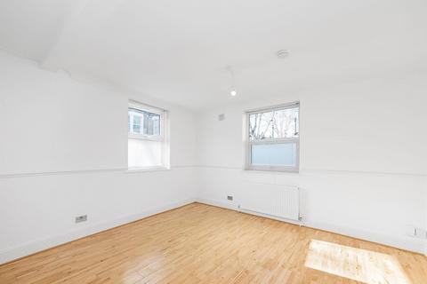 1 bedroom flat to rent, Waghorn Street, Peckham Rye, London, SE22